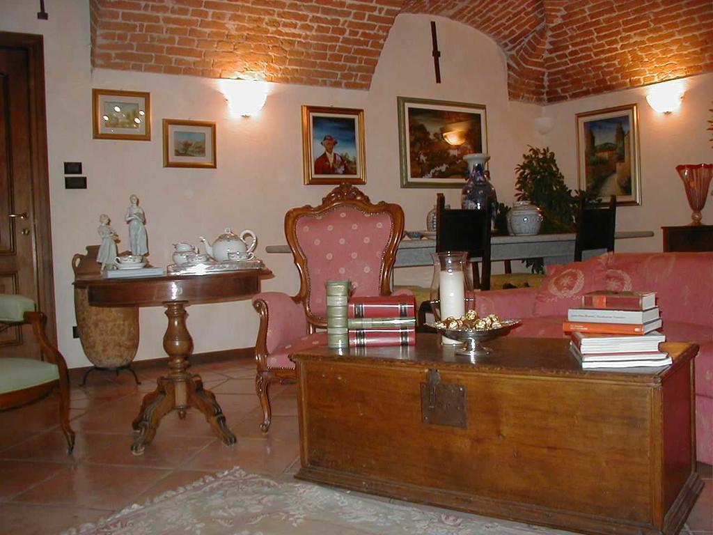 Torre Dei Frati Bed & Breakfast Fossano Exterior foto